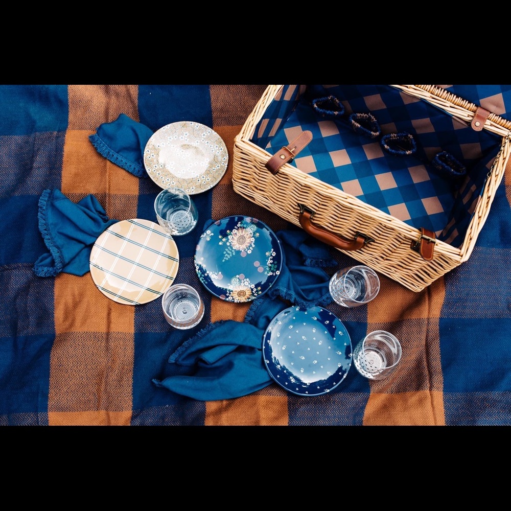 Instant Fall Picnic Set & Picnic Blanket